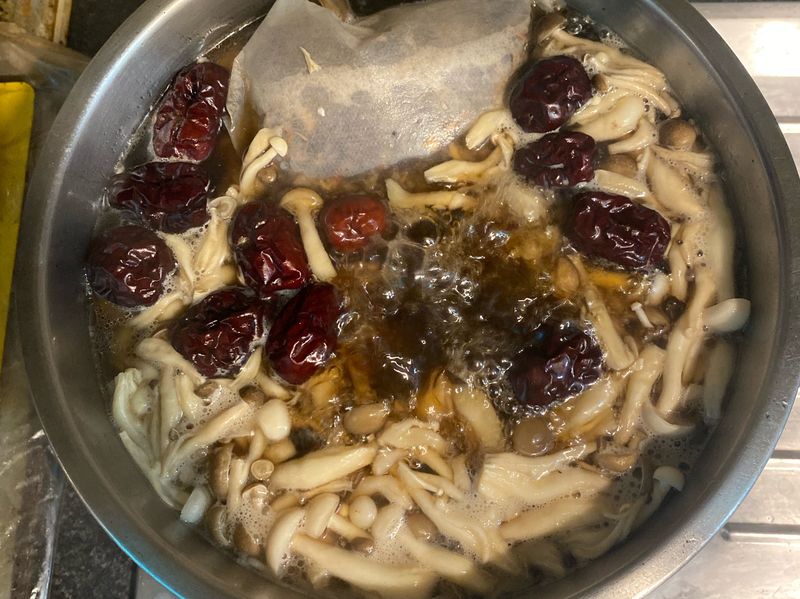 肉骨茶