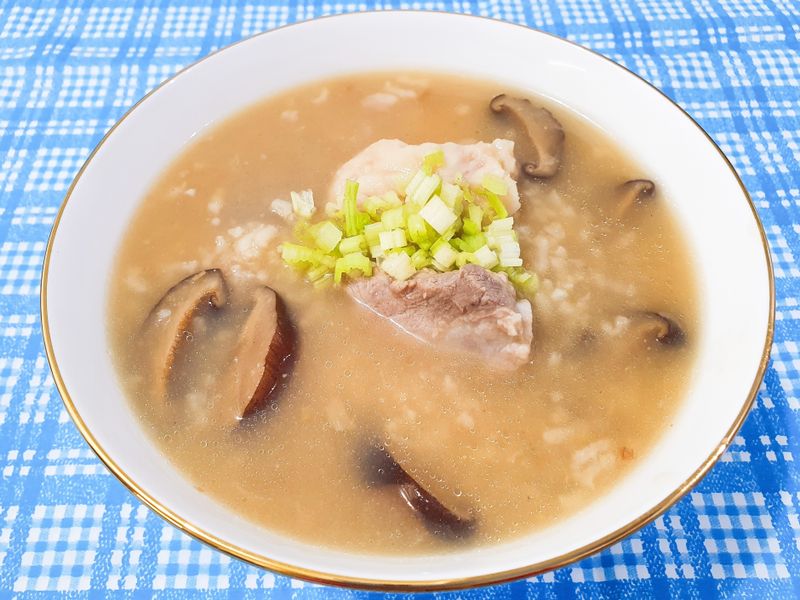 香菇芋頭排骨粥