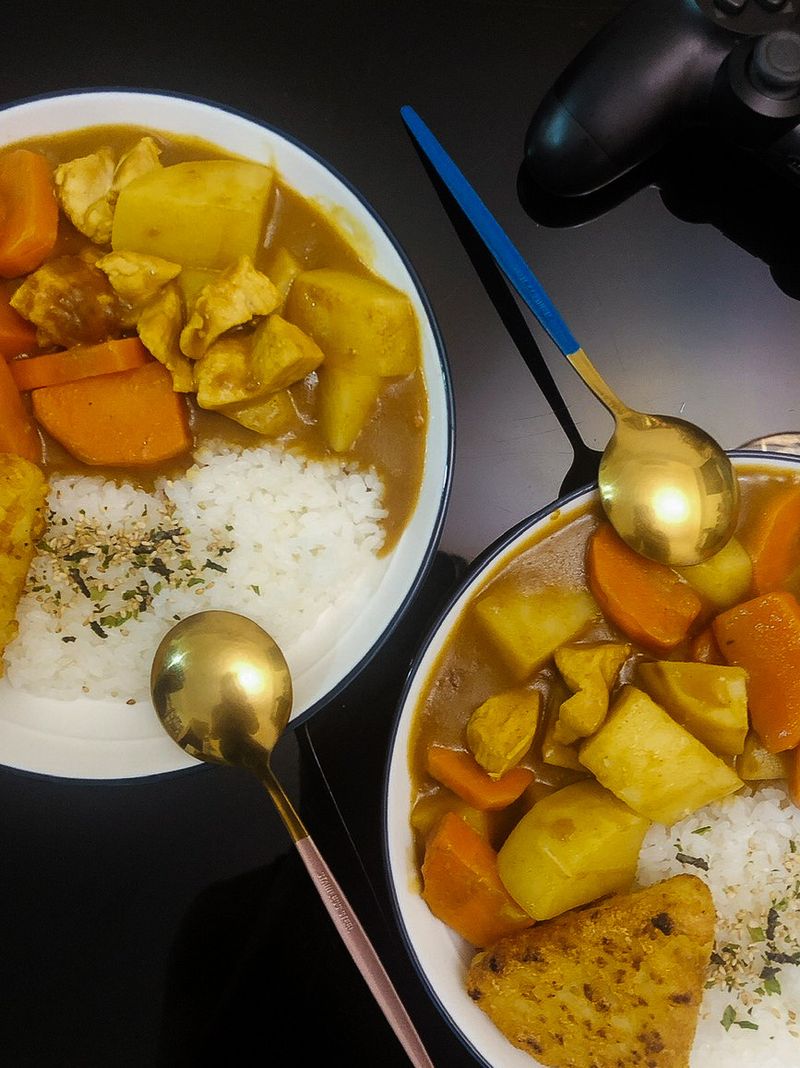 雞肉咖哩飯佐薯餅