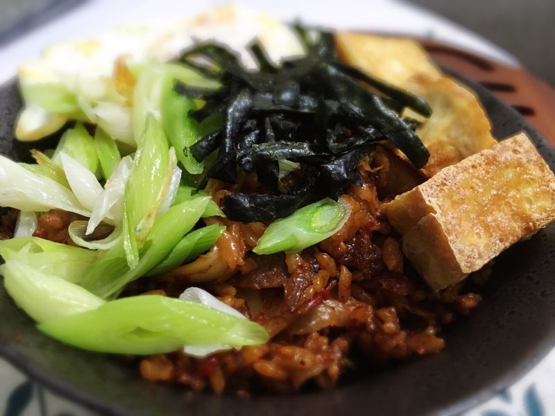 泡菜豬肉炒飯