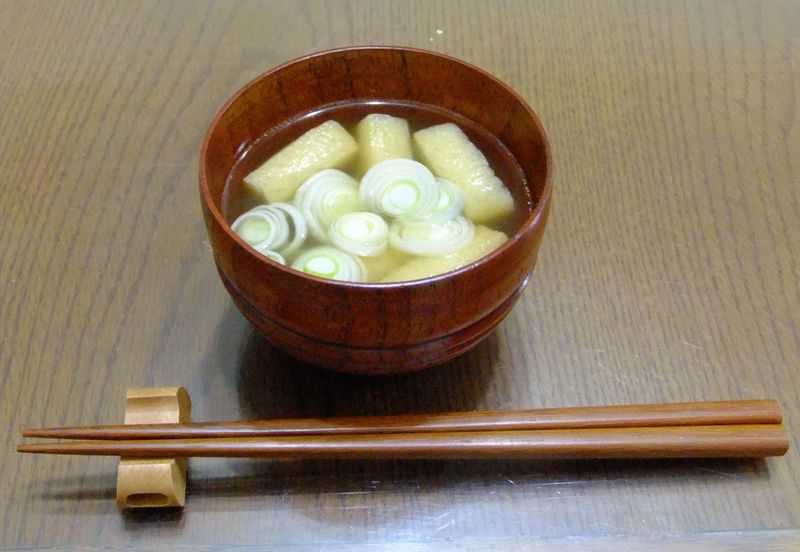 <歡迎來到陰陽屋>日式油豆腐湯