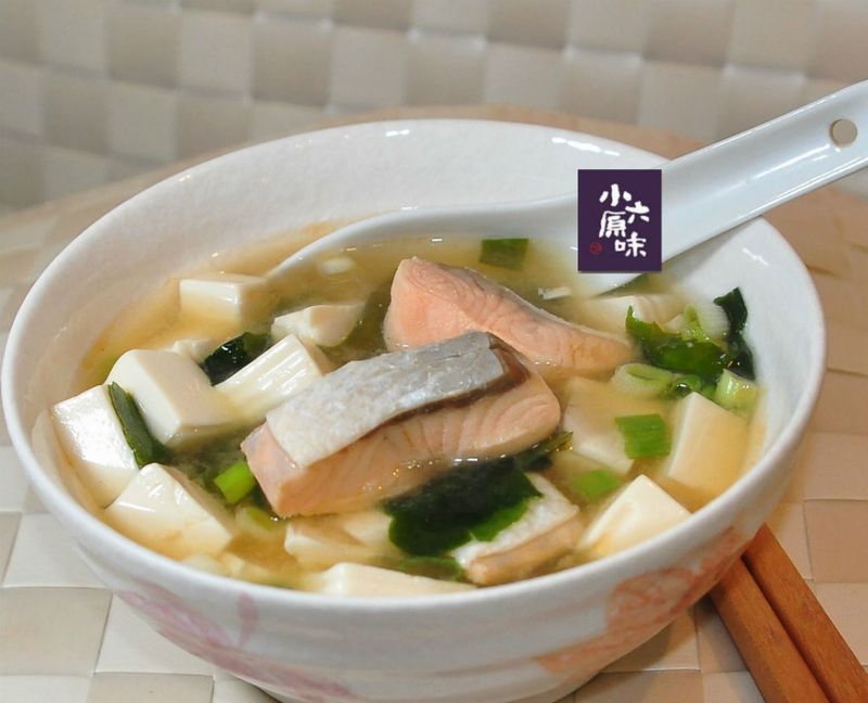 鮭魚一夜干味噌湯