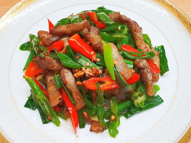蔥爆鹹豬肉