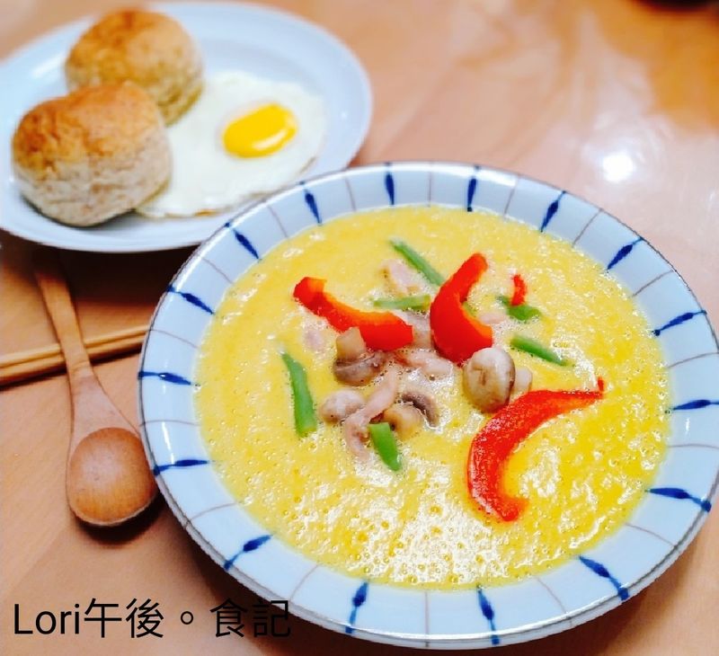 雞肉蘑菇南瓜湯+餐包