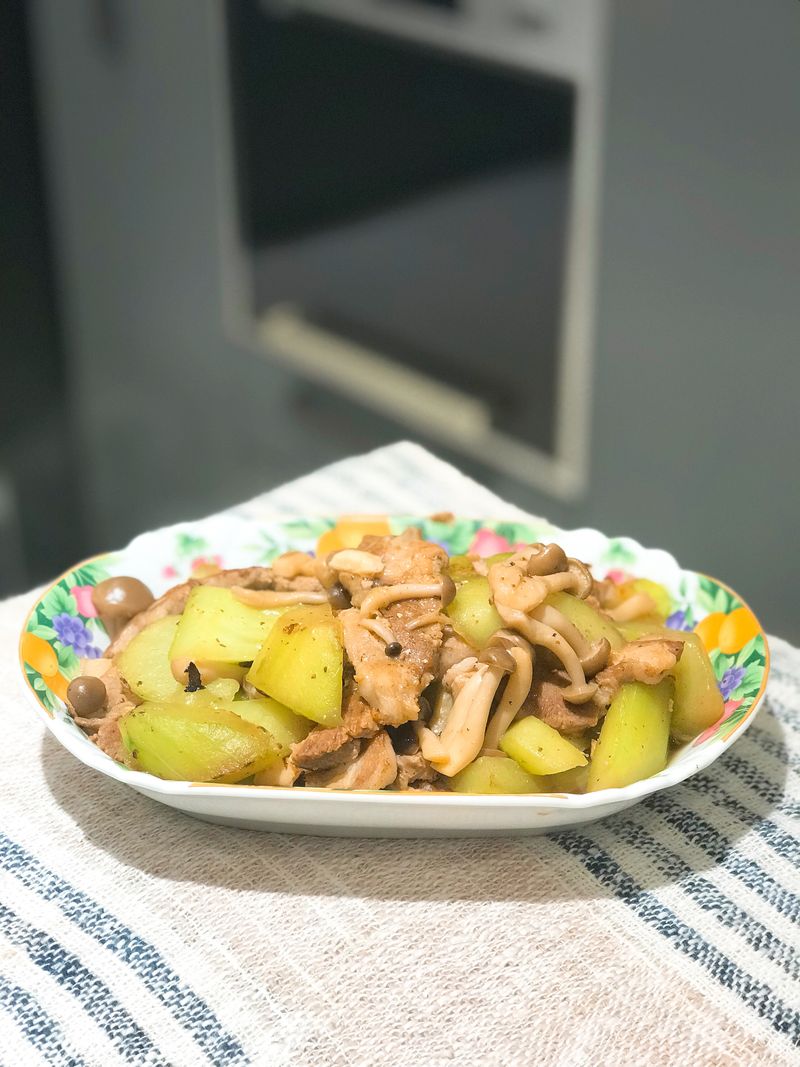 大黃瓜炒肉