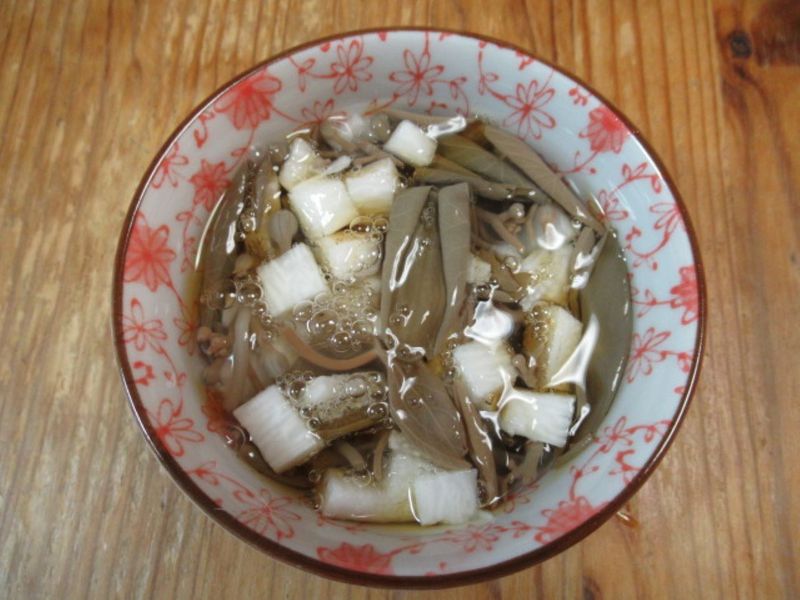 加減酢拌蓴菜山藥