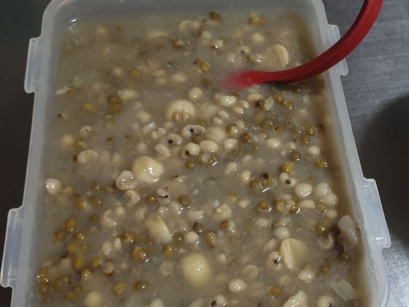 金小萬 綠豆薏仁蓮子湯