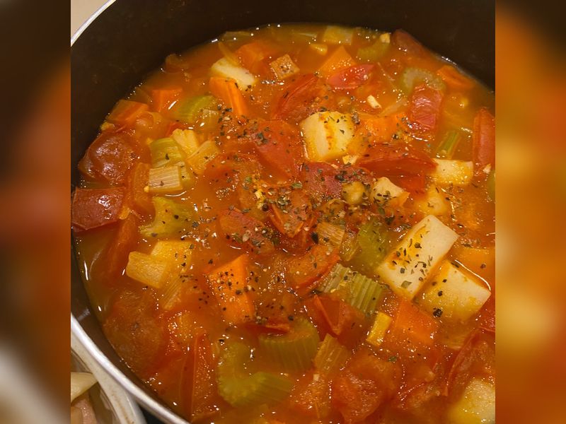 香濃蕃茄羅宋湯(鷹嘴豆、無肉)