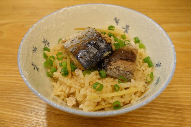 <我的妄想飯想得到誇獎>鯖魚炊飯