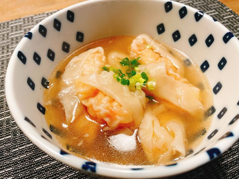 鮮蝦扁食湯