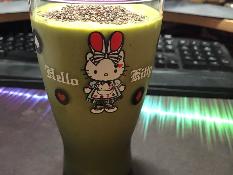 酪梨牛奶