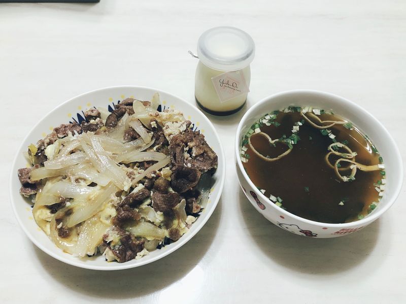 牛肉丼飯