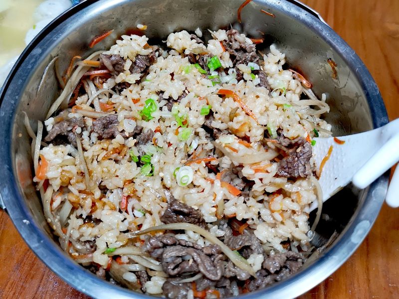 牛蒡牛肉炊飯
