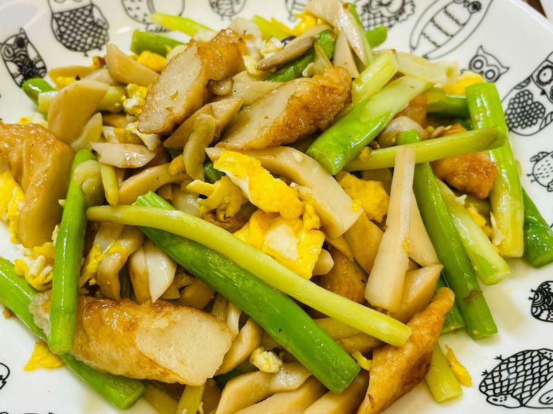 杏鲍菇炒蘆筍