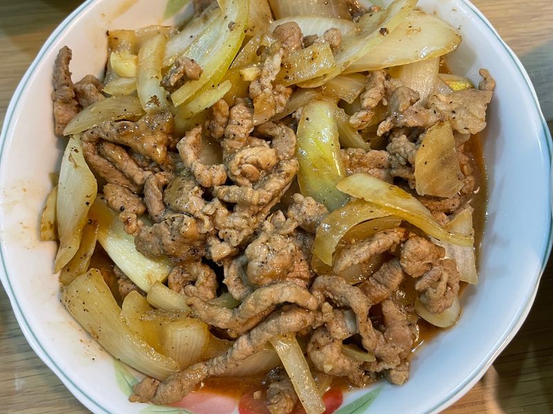 黑胡椒肉絲