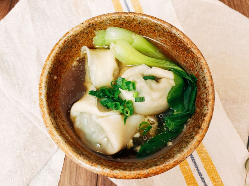菜肉大餛飩湯