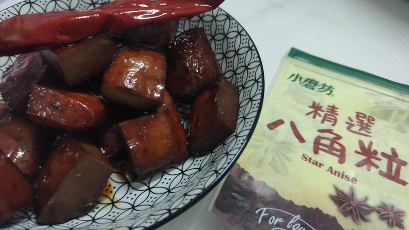 夜市小吃-醬滷Q彈豆干