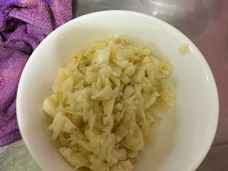 鯖魚罐頭麵