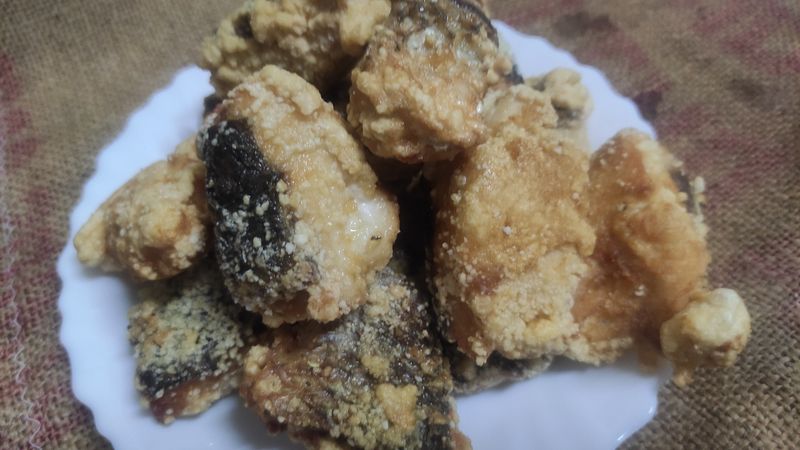 季節限定美食-酥炸烏魚殼