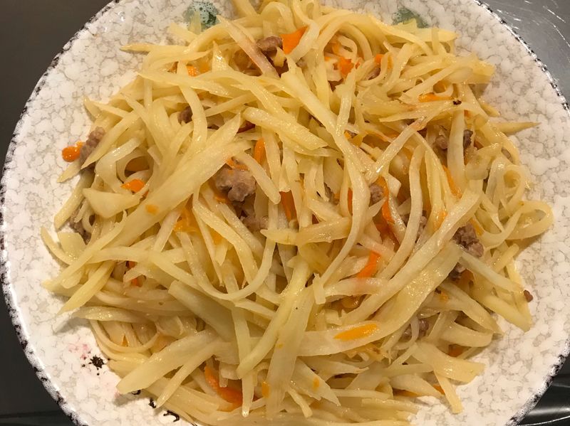 絞肉炒馬鈴薯