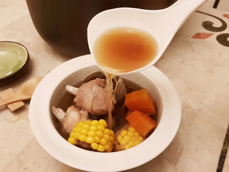冬季補湯-玉米蛤蜊香菇雞湯(電子鍋版)