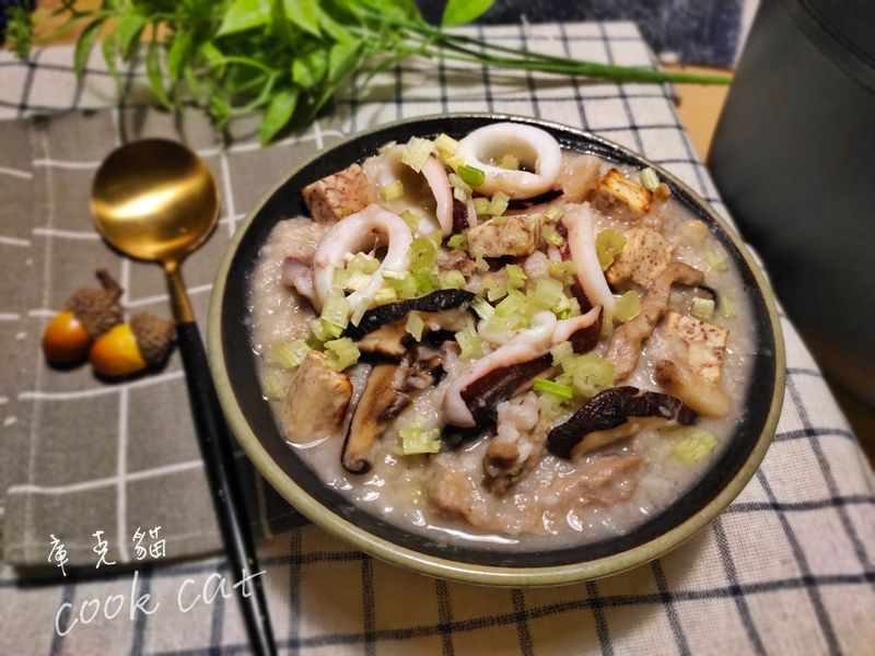 古早味小卷芋頭排骨粥(電子鍋料理)