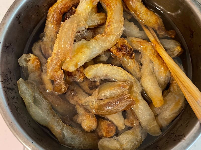 如何泡發乾蹄筋