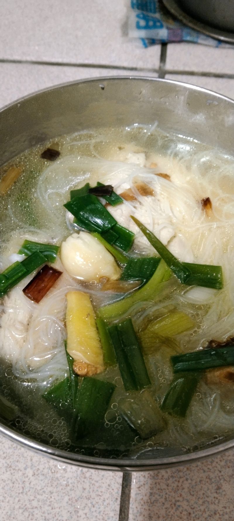 蒜頭鱸魚米粉