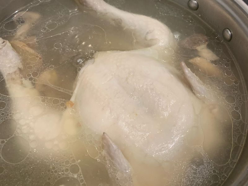 蒜頭香菇雞湯