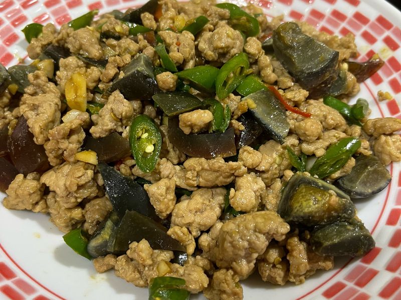 十分鐘料理～辣炒皮蛋