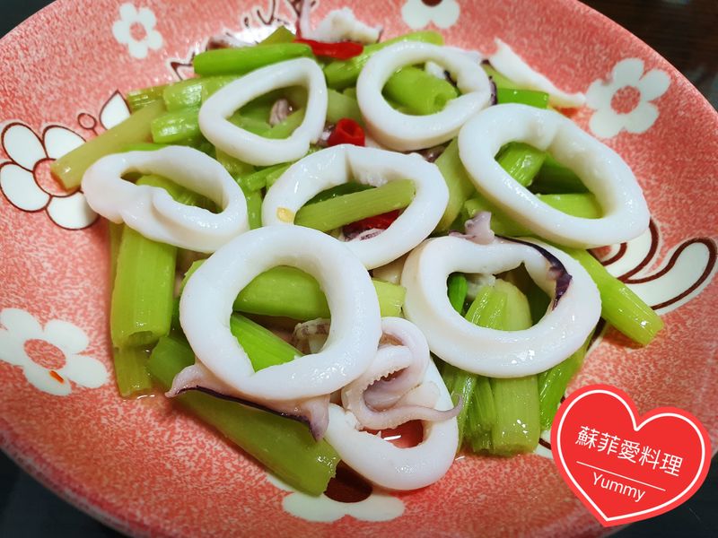 芹菜炒小卷