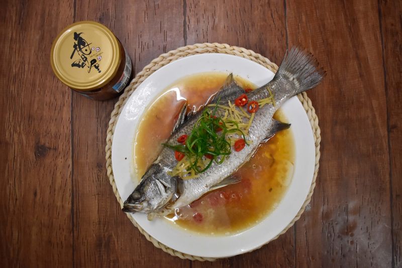 晚餐料理|鹹梅醬蒸鱸魚|鹹梅醬