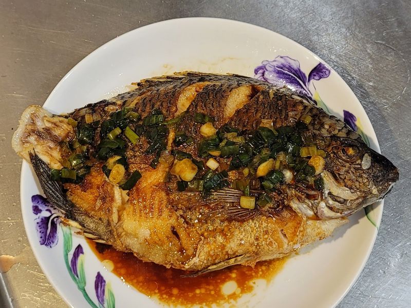 蔥醬吳郭魚