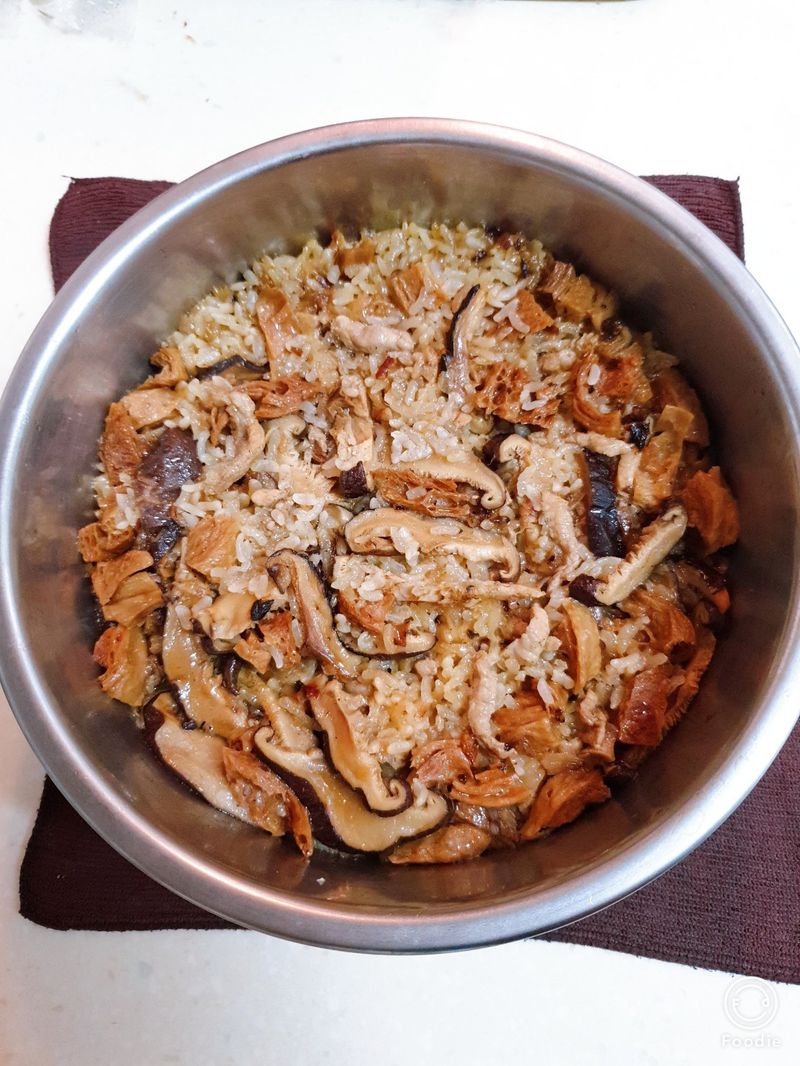 家常油飯