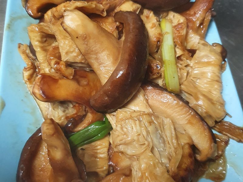 豆包菇菇