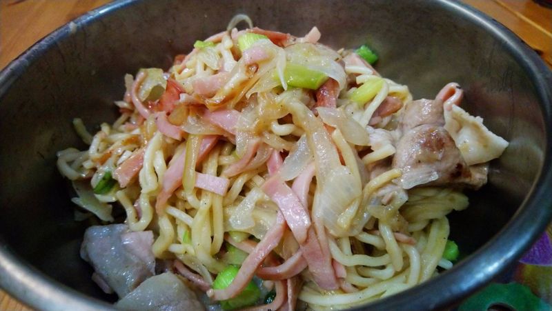 烤肉炒麵