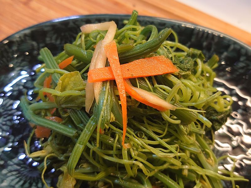 涼拌龍鬚菜