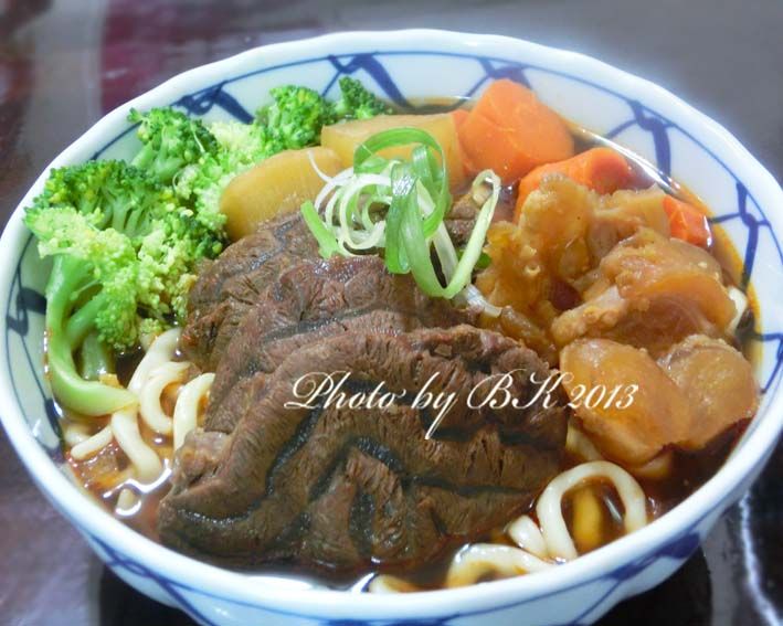 【龜甲萬樂享醍醐味】半筋半肉紅燒牛肉麵
