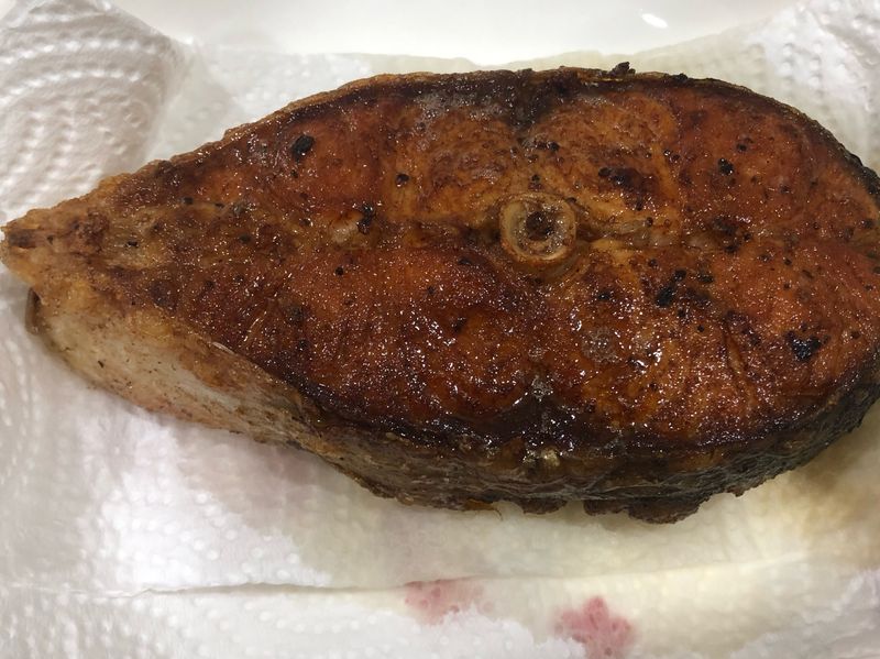 奶油香煎鮭魚