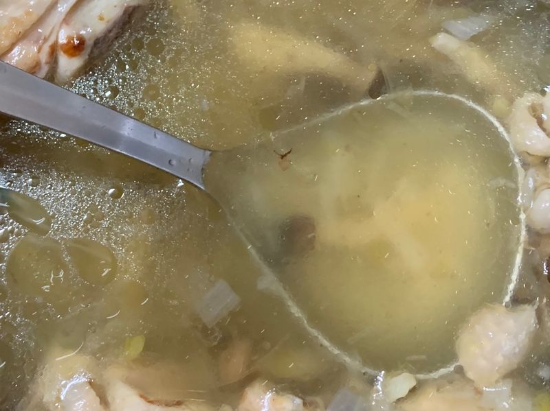 洋蔥菇菇雞湯