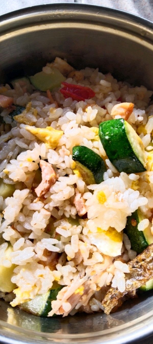 櫛瓜鮭魚炒飯