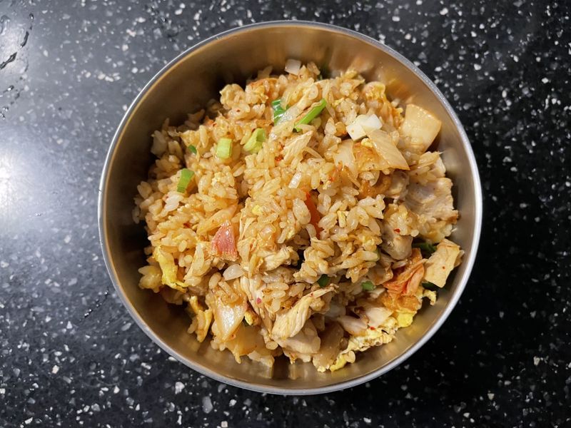 泡菜雞絲炒飯