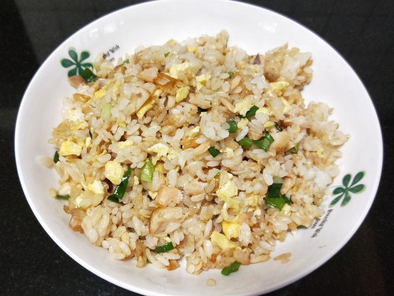 鮭魚蛋炒飯