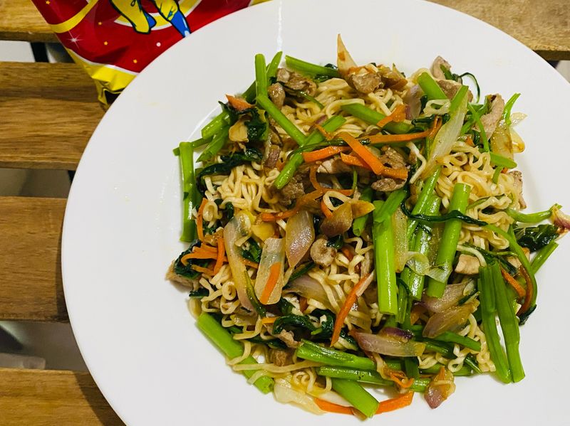 五分鐘炒泡麵(統一脆麵)