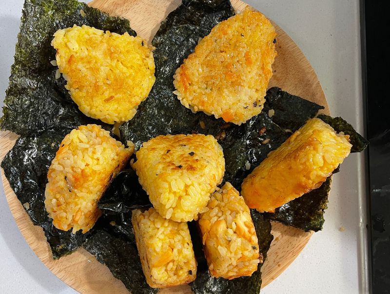 鮭魚烤飯糰