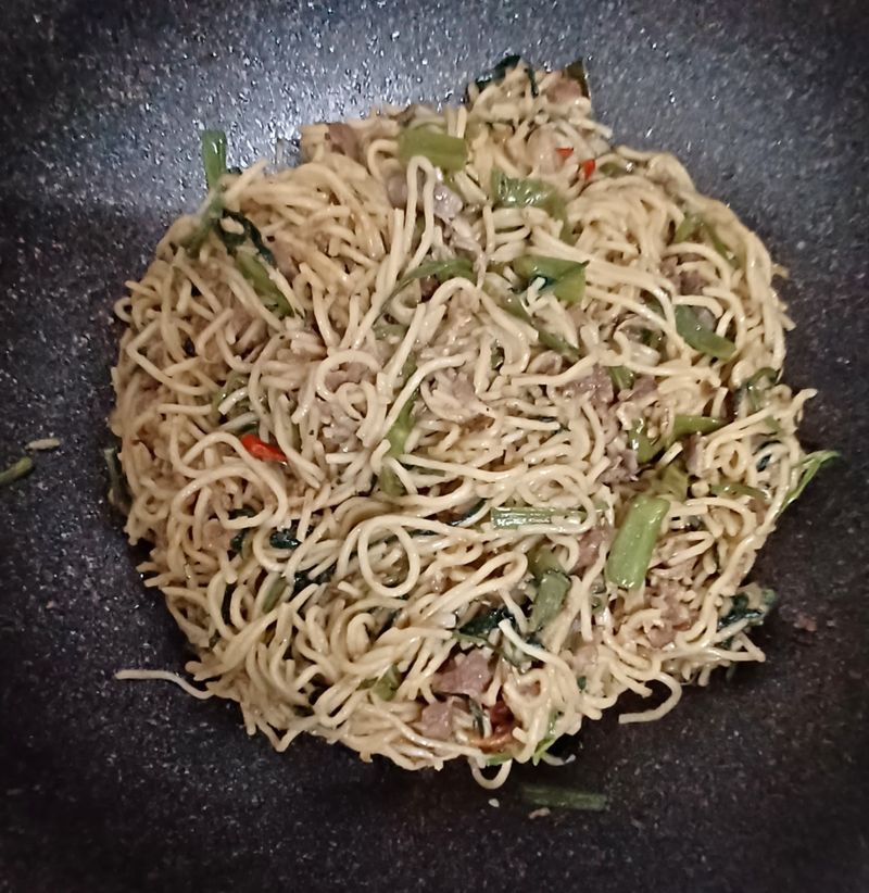 沙茶羊肉炒麵
