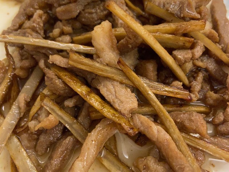 家常菜~牛蒡炒肉絲
