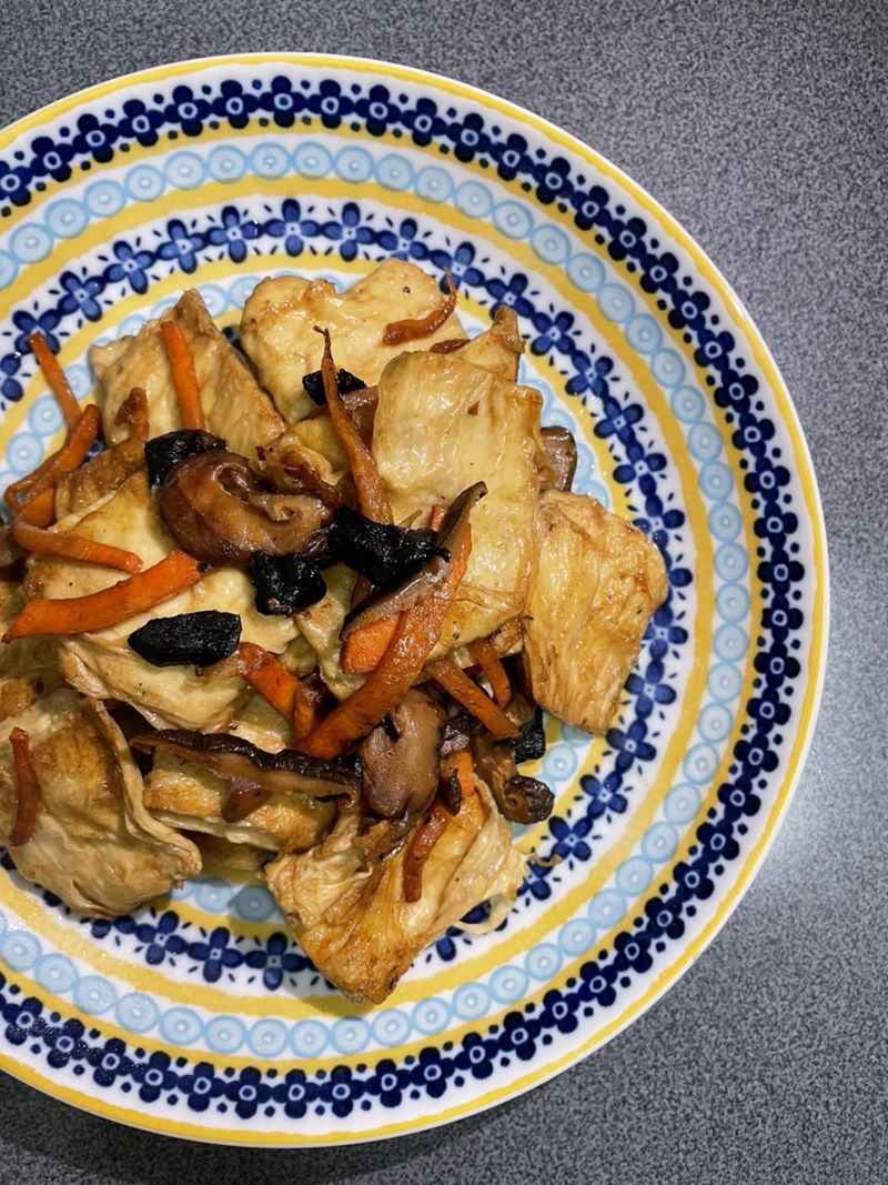黑蒜醬燒豆包