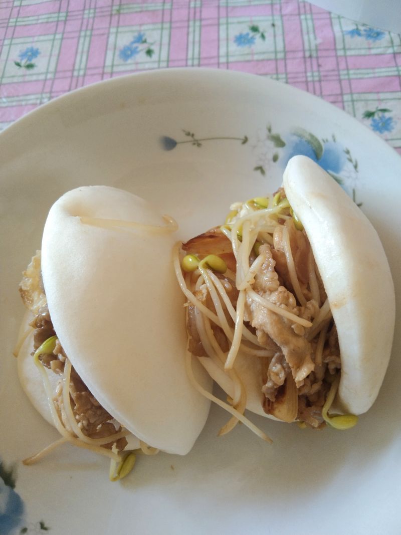 燒肉刈包