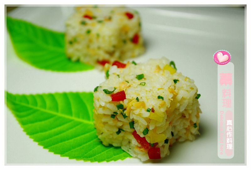 彩蔬鮭魚飯糰